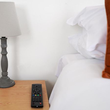 Homesly Guest Rooms, Comfortable En-Suite Guest Rooms With Free Parking And Self Check-In Бервик-апон-Твид Экстерьер фото