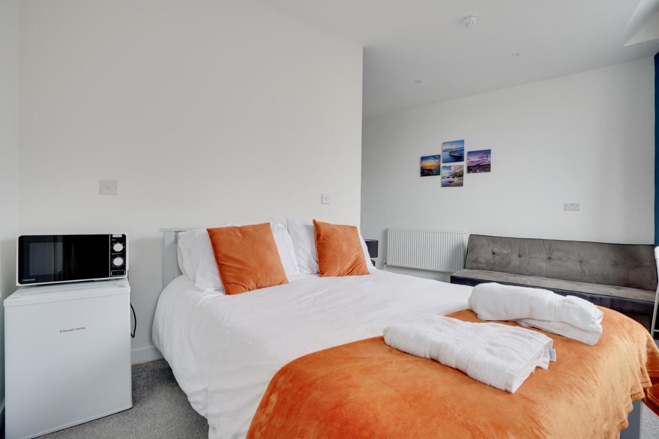 Homesly Guest Rooms, Comfortable En-Suite Guest Rooms With Free Parking And Self Check-In Бервик-апон-Твид Экстерьер фото