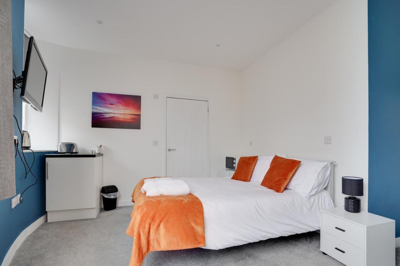 Homesly Guest Rooms, Comfortable En-Suite Guest Rooms With Free Parking And Self Check-In Бервик-апон-Твид Экстерьер фото