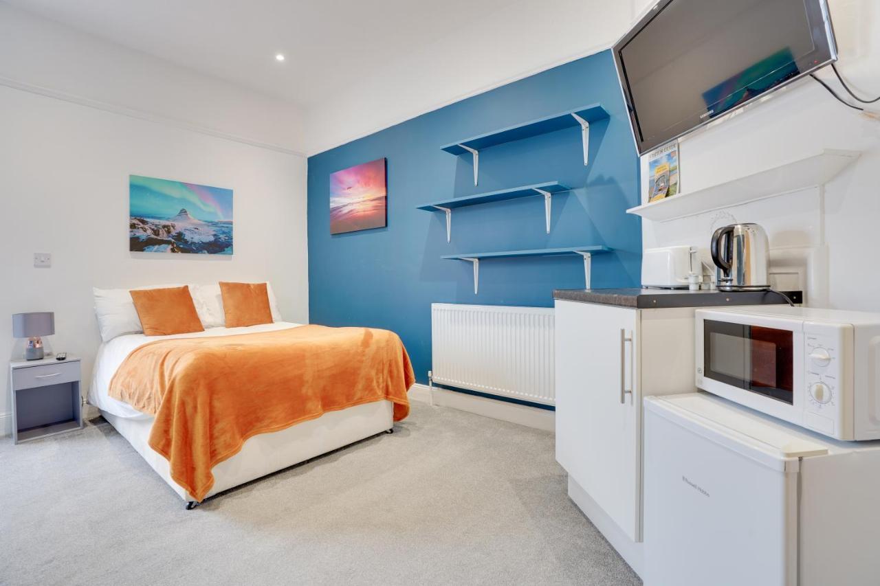 Homesly Guest Rooms, Comfortable En-Suite Guest Rooms With Free Parking And Self Check-In Бервик-апон-Твид Экстерьер фото