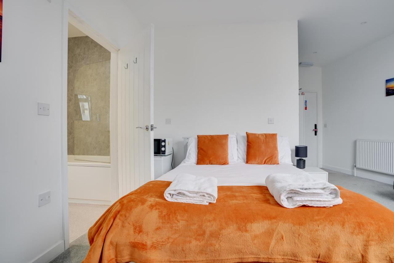 Homesly Guest Rooms, Comfortable En-Suite Guest Rooms With Free Parking And Self Check-In Бервик-апон-Твид Экстерьер фото