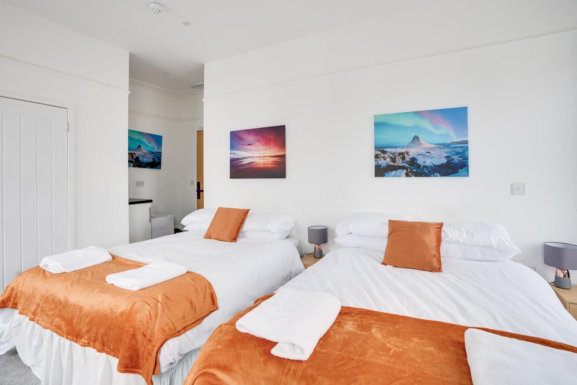 Homesly Guest Rooms, Comfortable En-Suite Guest Rooms With Free Parking And Self Check-In Бервик-апон-Твид Экстерьер фото
