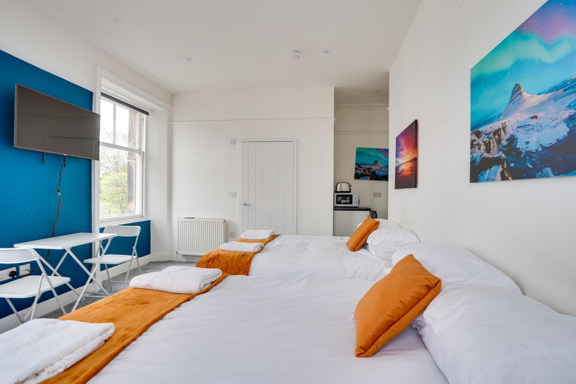 Homesly Guest Rooms, Comfortable En-Suite Guest Rooms With Free Parking And Self Check-In Бервик-апон-Твид Экстерьер фото