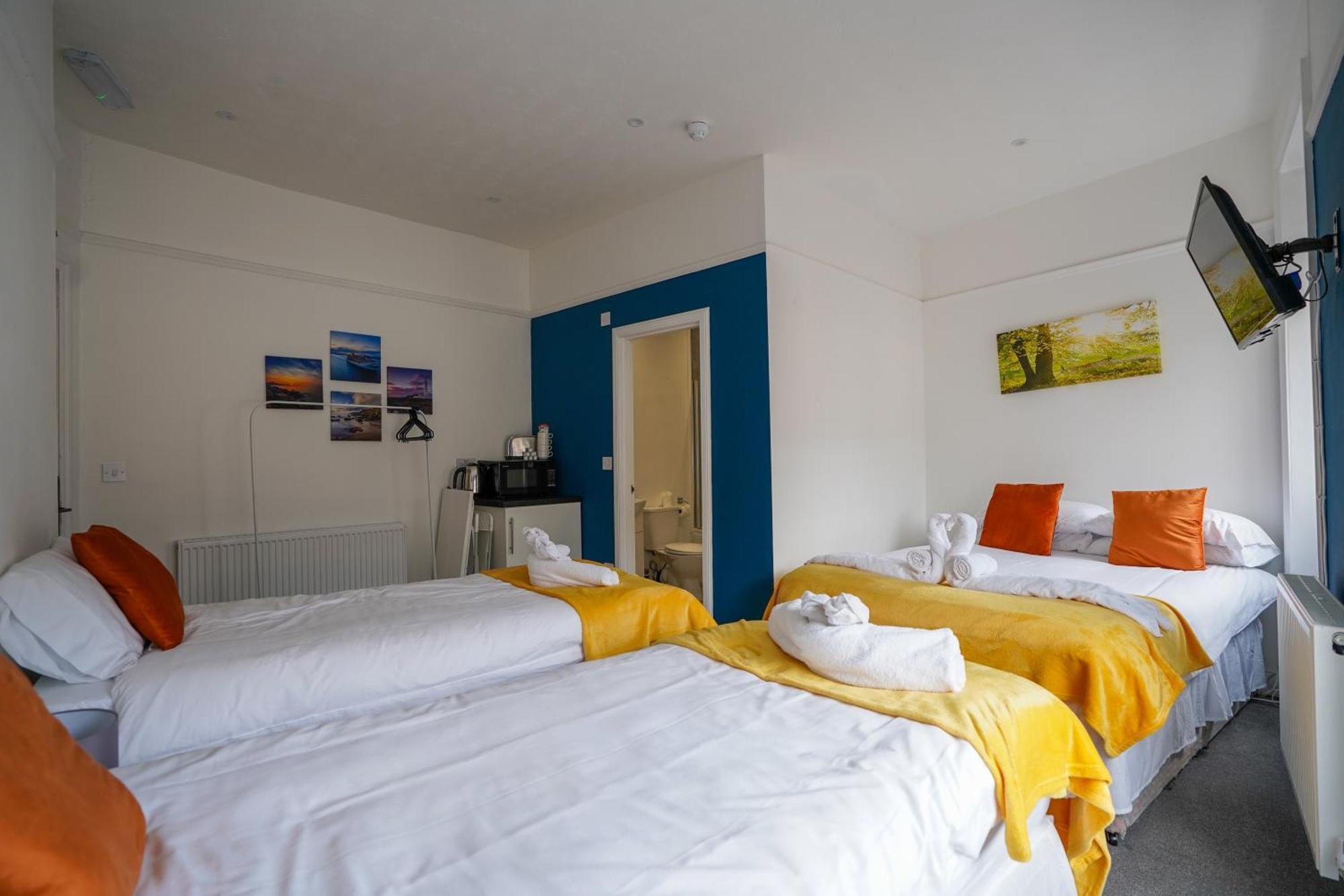 Homesly Guest Rooms, Comfortable En-Suite Guest Rooms With Free Parking And Self Check-In Бервик-апон-Твид Экстерьер фото