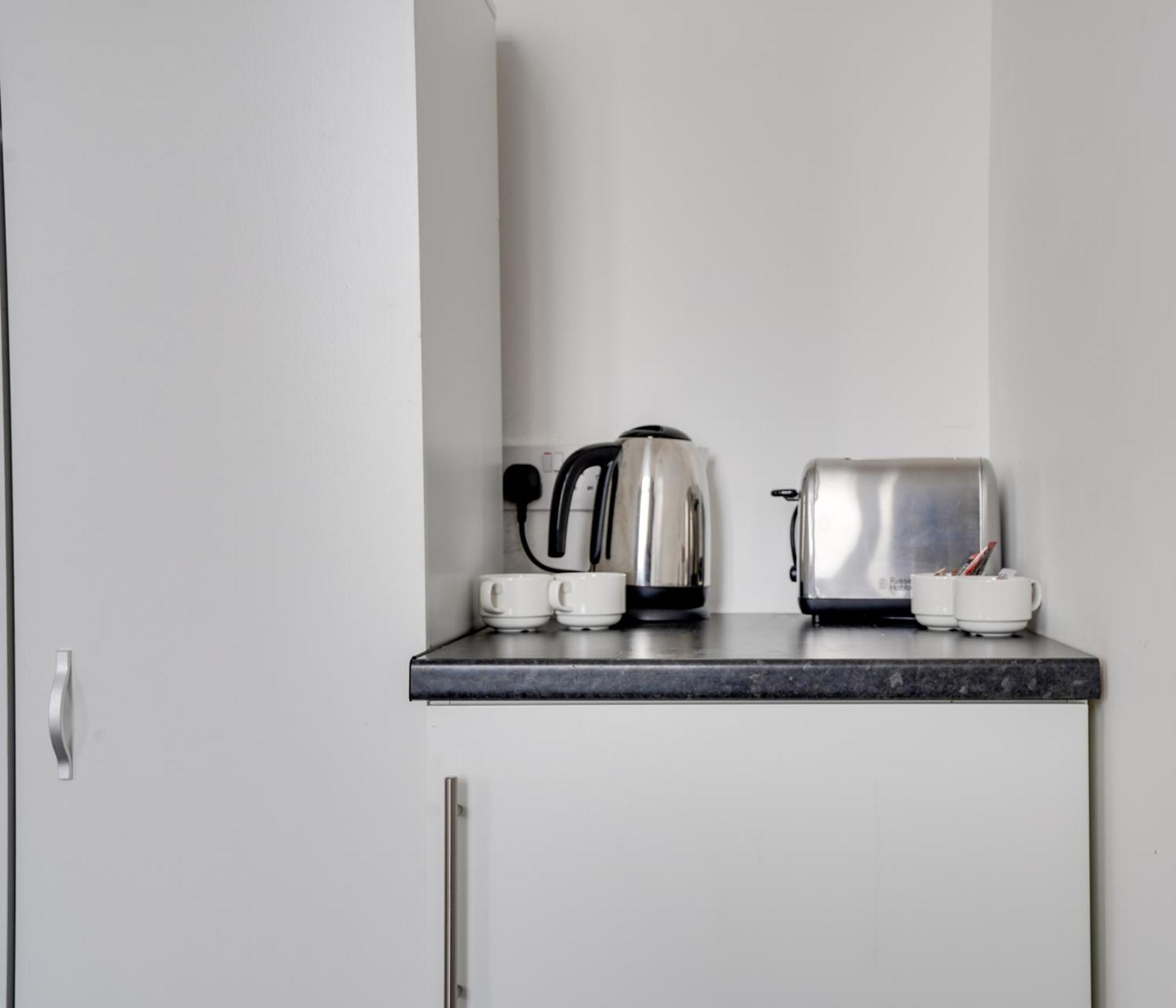 Homesly Guest Rooms, Comfortable En-Suite Guest Rooms With Free Parking And Self Check-In Бервик-апон-Твид Экстерьер фото