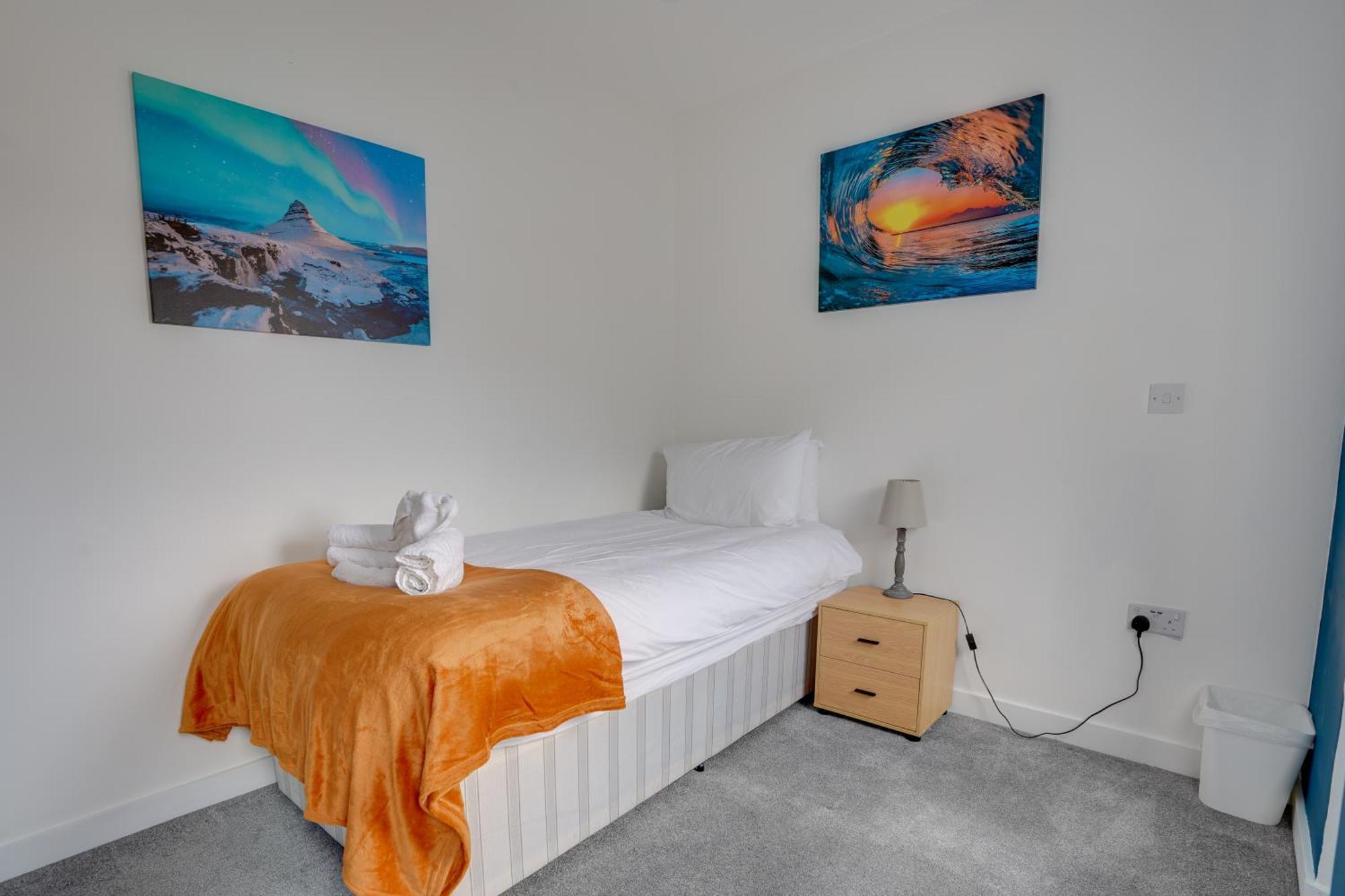 Homesly Guest Rooms, Comfortable En-Suite Guest Rooms With Free Parking And Self Check-In Бервик-апон-Твид Экстерьер фото